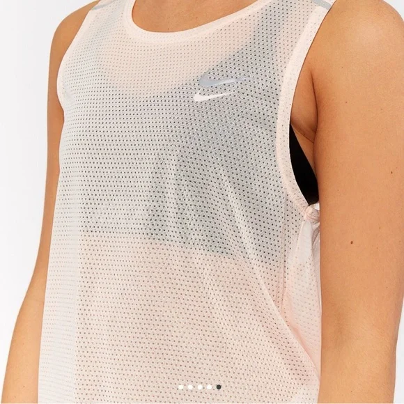 (NWT) Nike Breathe Tank SMALL - Picture 1 of 8